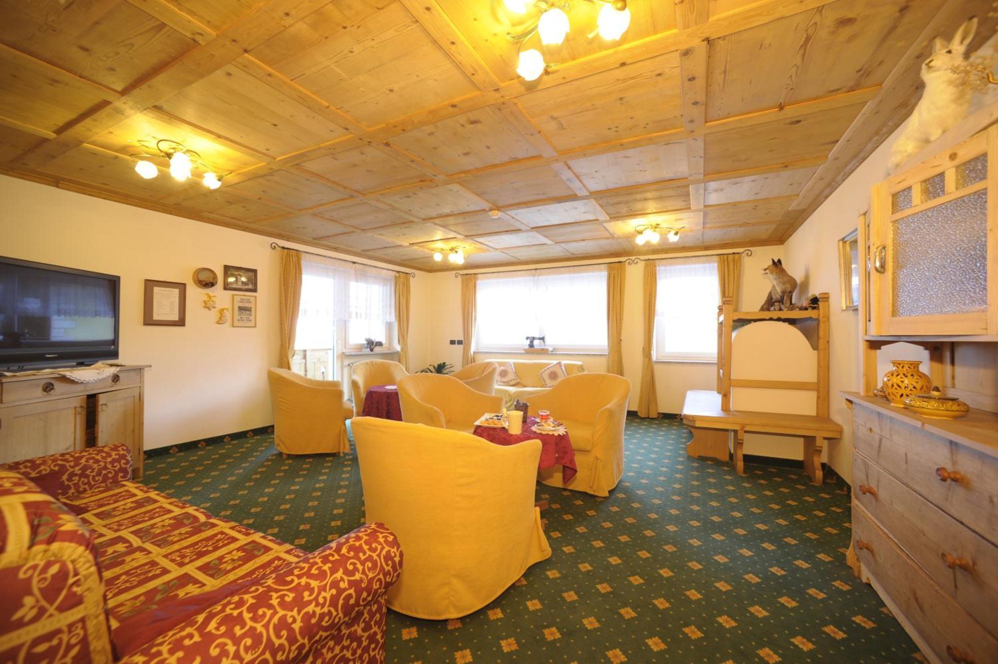 Alpstyle Hotel Albolina Wellness & Beauty Canazei Luaran gambar